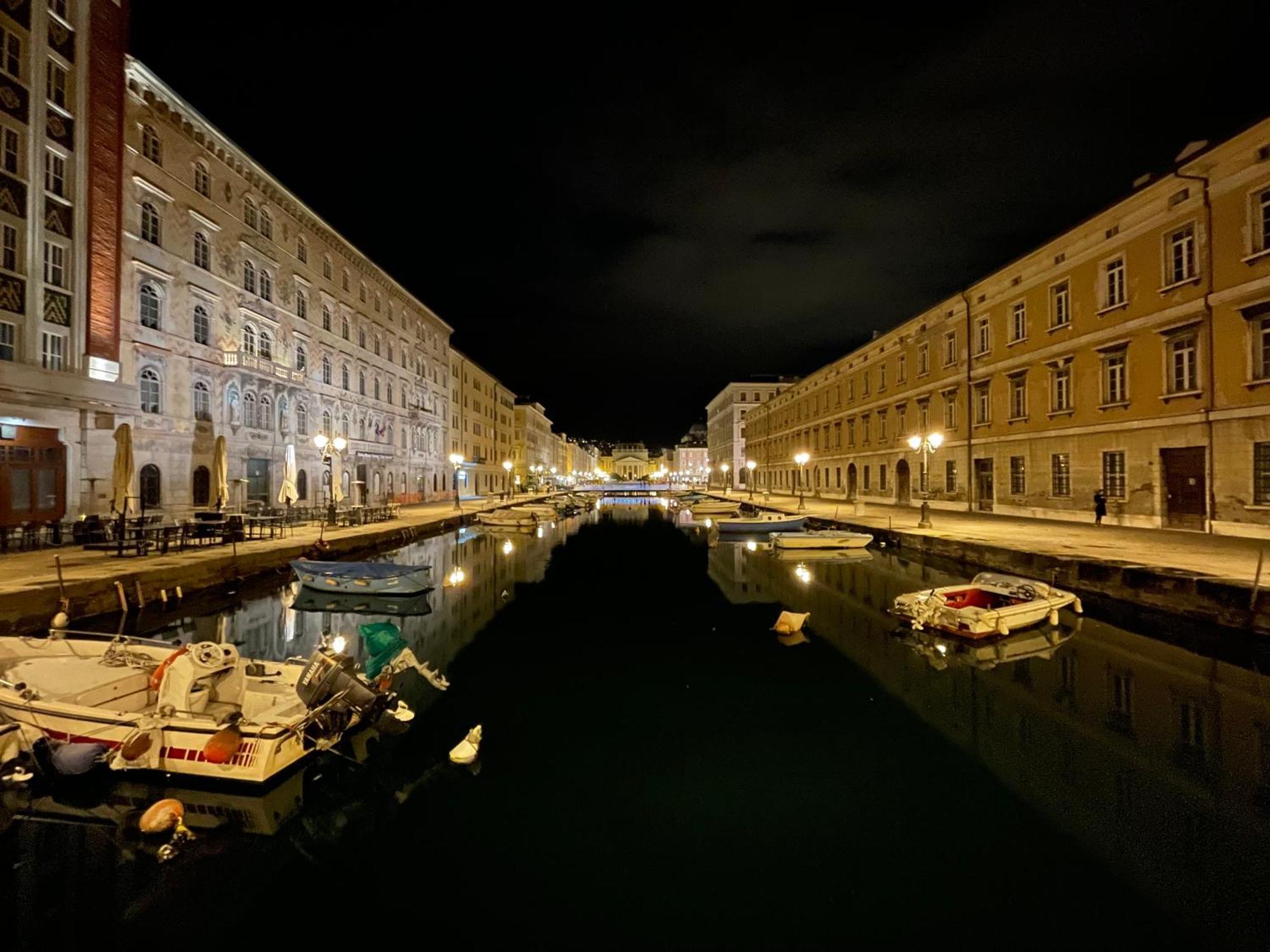 Le Vie Del Vento - Garibaldi Trieste Exterior foto